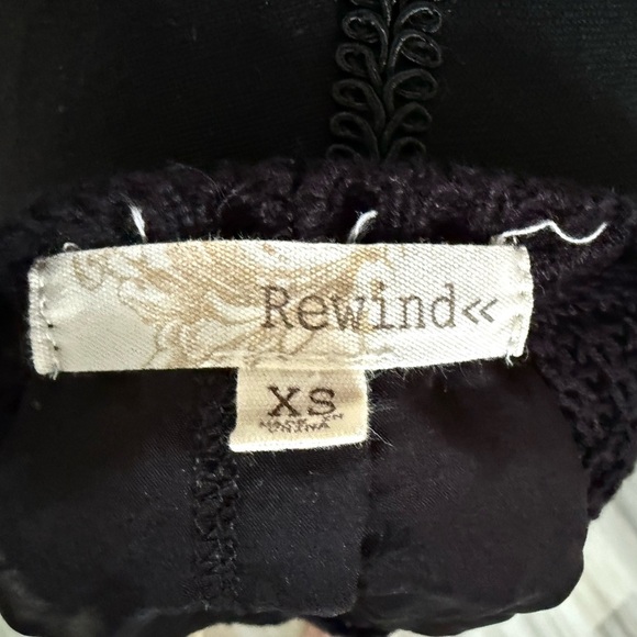 Rewind Black Cropped Cut Out Tank Top - Picture 3 of 6